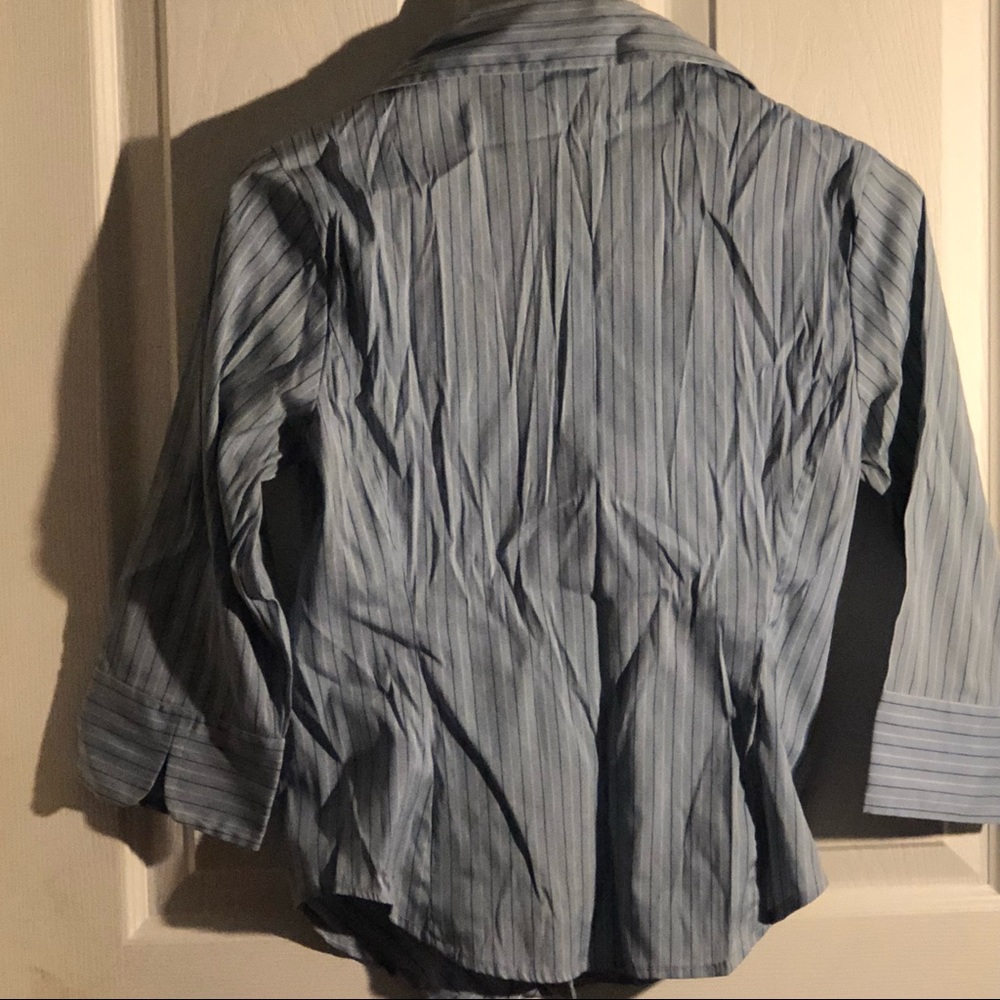 Blouse - Picture 2 of 3
